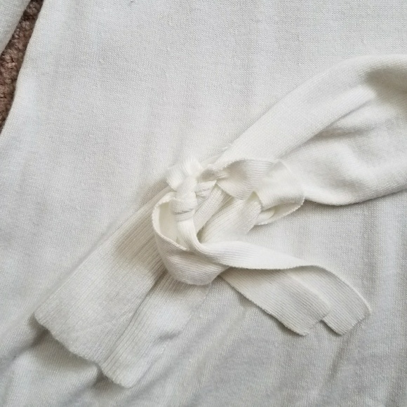 Spring sweater - Picture 3 of 3